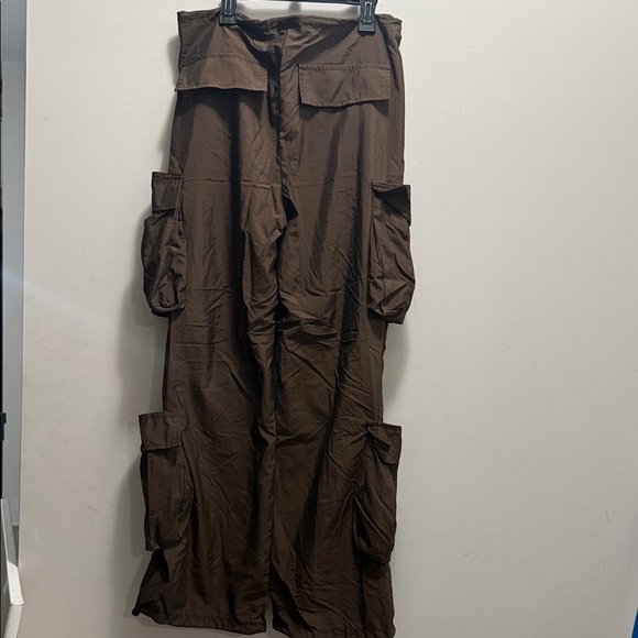 SHEIN bundle with 2 tops and 1 skirt and 1 pant - Picture 7 of 7